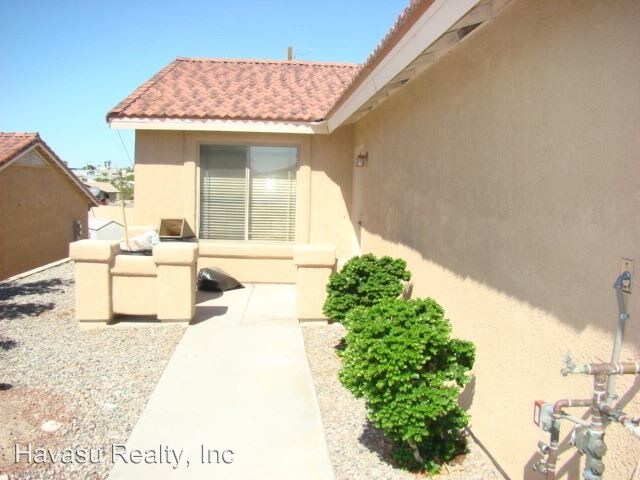Primary Photo - 3049 Shoshone Dr