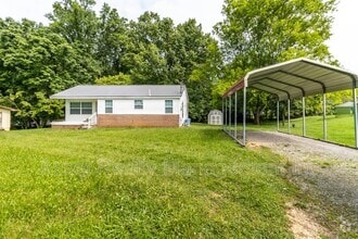 Building Photo - 507 Benton Cir