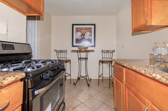 Foto del edificio - Best Priced Units in Richmond Heights!