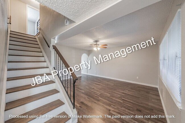 Foto del edificio - 1782 Farleigh-