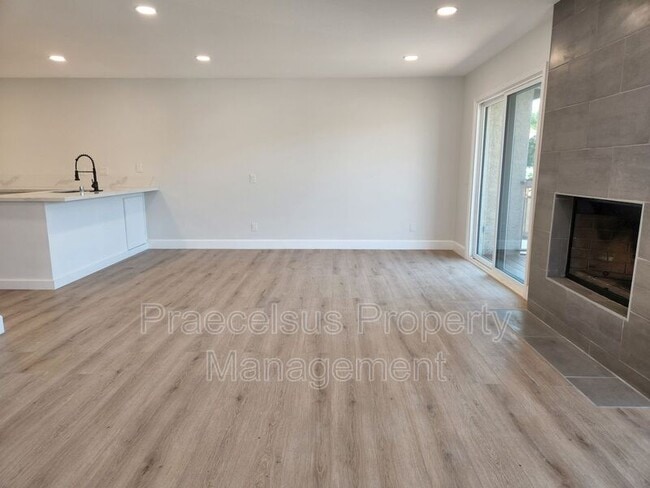 Building Photo - 1540 Concord Way