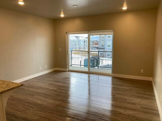 Foto del edificio - 1128 South 820 East, Unit 10-201