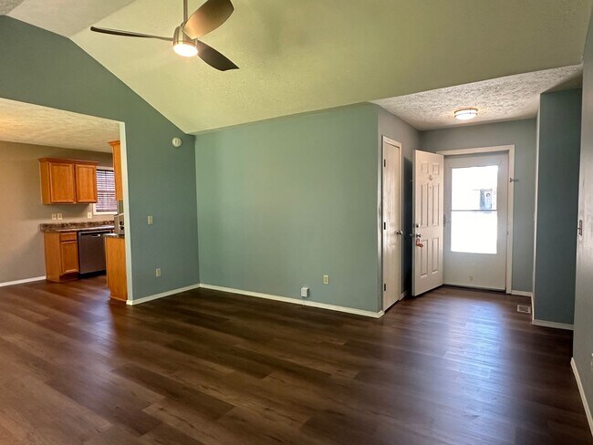 Building Photo - Willard Schools!   Beautiful House with Op...