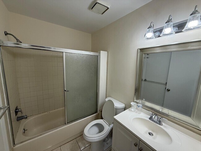 Foto del edificio - 29 Lafayette Ct