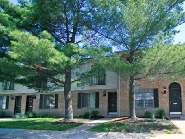 Building - Park Crossing Apartment Homes