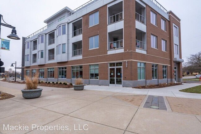 Foto del edificio - 2 br, 2.5 bath House - 304 West Kirkwood #308