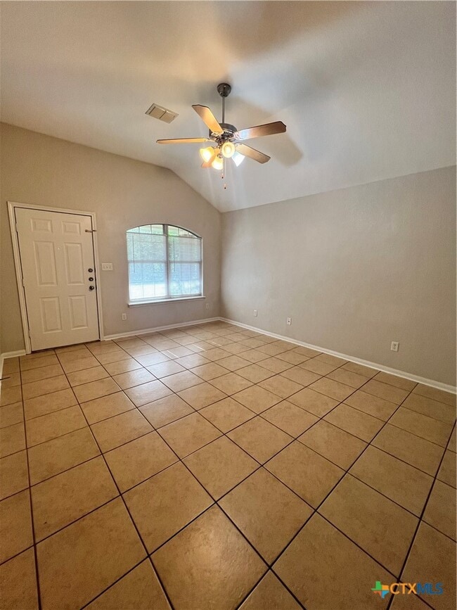 Building Photo - 607 Olaf Dr