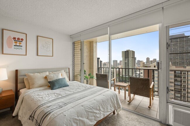 Foto del edificio - Waikiki Fully furnished studio/1 ba / 1 prk Washer/Dryer in unit