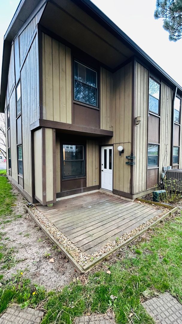 Building Photo - 620 N Hough St