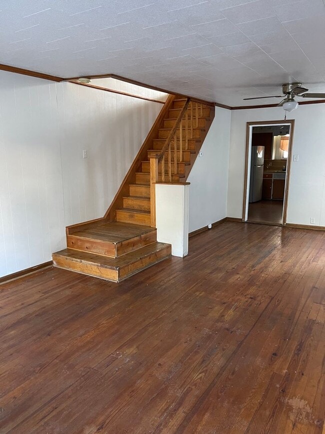 Building Photo - Three bedroom home in Beautiful Carlisle area