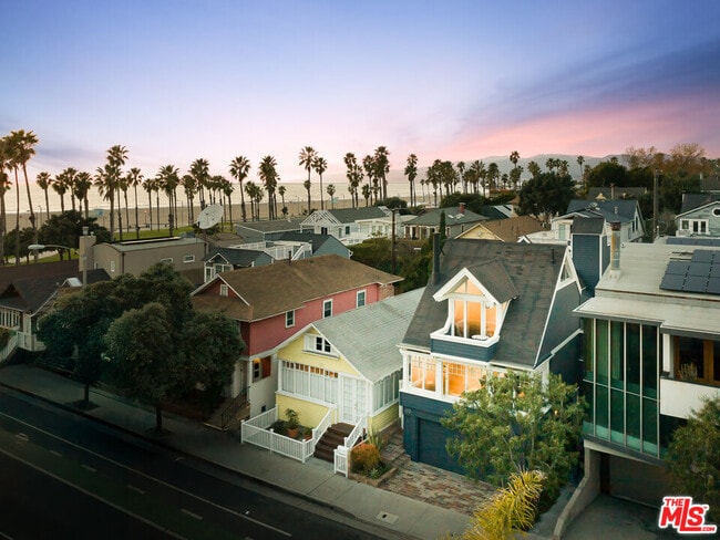 Building Photo - 133 Ocean Park Blvd