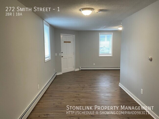 Building Photo - 272 Smith St