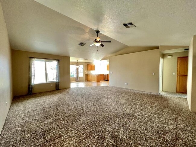 Building Photo - 1462 Andy Griffith Dr