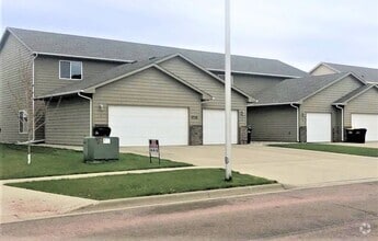 Building Photo - 3708 W 93rd St