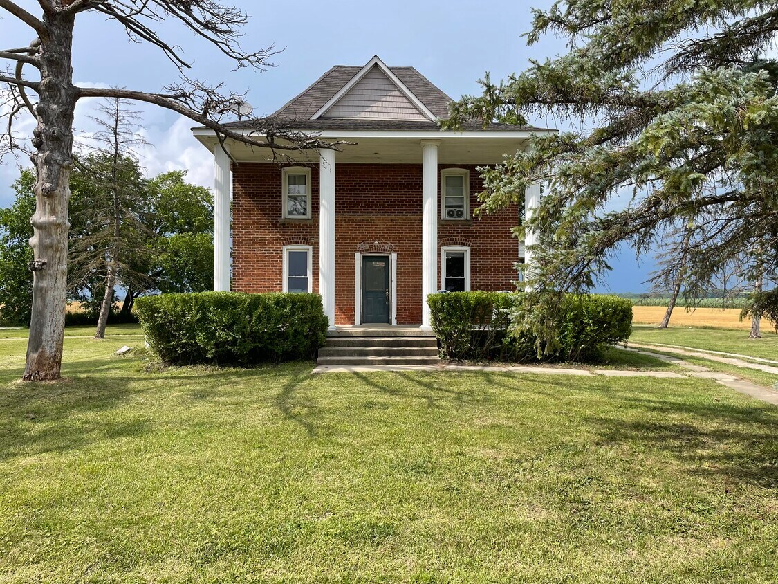 14320 Ostrander Rd, Maybee, MI 48159 House for Rent in Maybee, MI