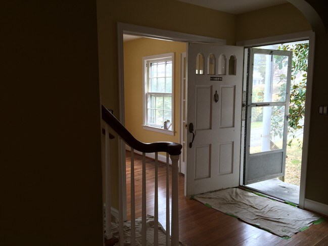 Front Door/Entrance - 26618 Ridge Rd
