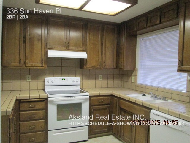 Foto del edificio - 336 Sun Haven Pl