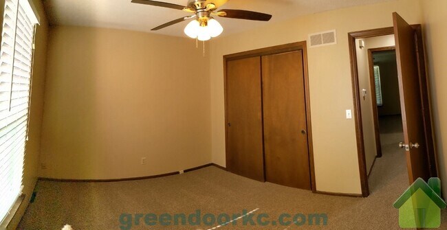 Foto del edificio - 837 S Lindenwood Dr