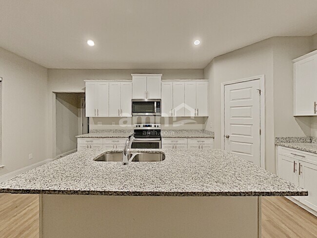 Foto del edificio - 5105 Sunset Ridge Ln