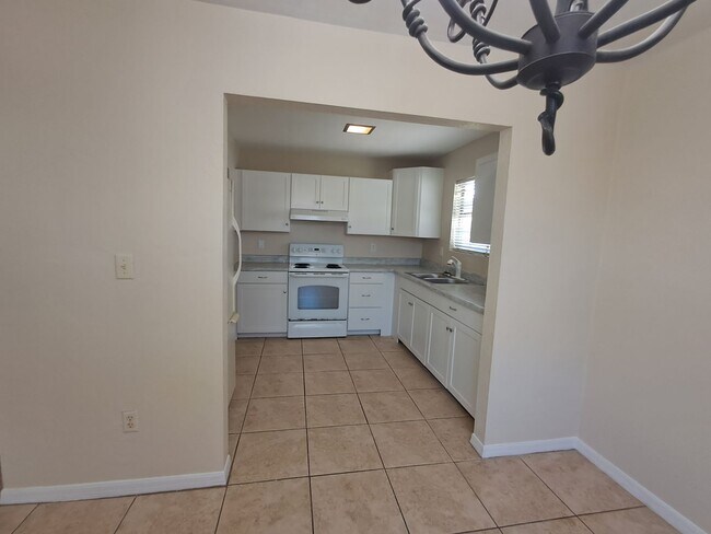 Building Photo - 1837 S Markley Ct