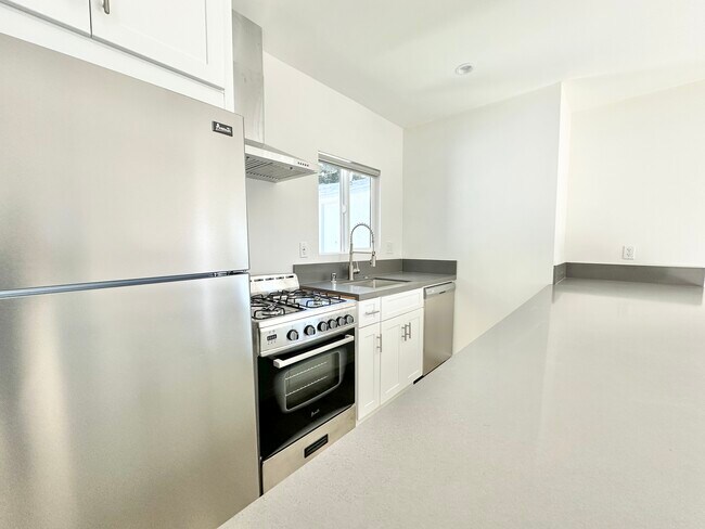 Foto del edificio - 2429 W Ave 33
