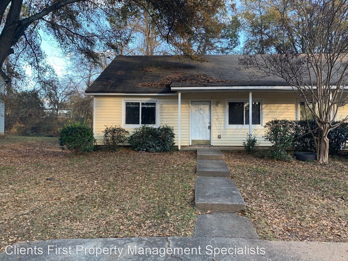 Primary Photo - 3 br, 1.5 bath House - 5001 Hawthorne Cour...