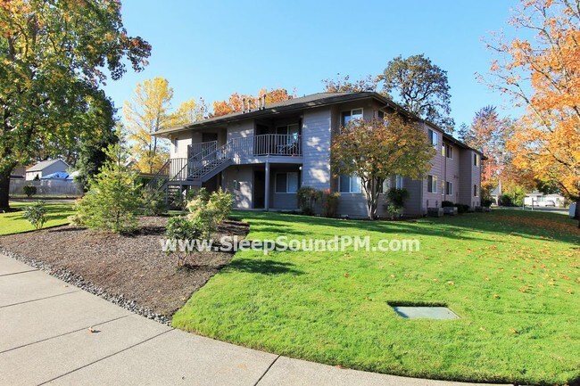 Building Photo - 2165 SW 184th Ter