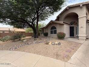 Building Photo - 9140 E Siesta Ln