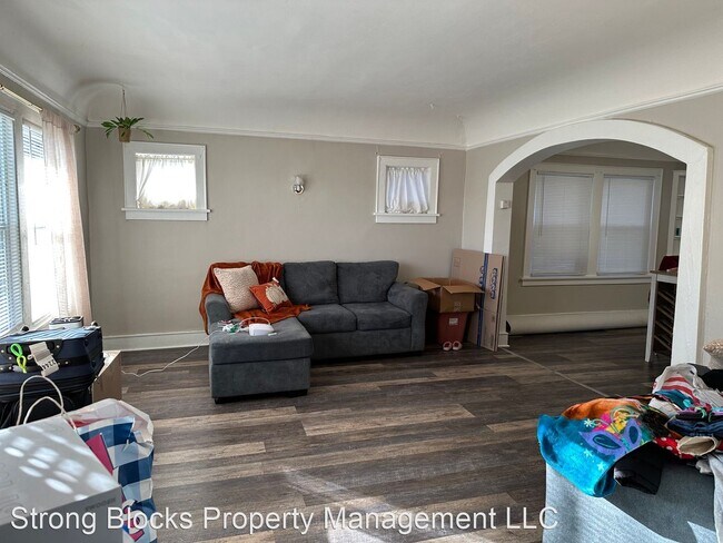 Building Photo - 3 br, 1 bath House - 3853 N 3RD ST