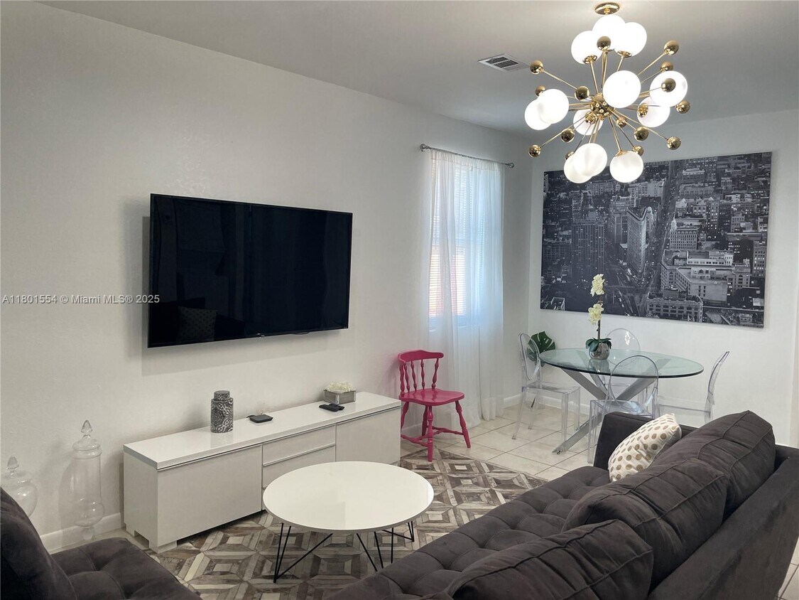 Foto principal - 4615 N Miami Ave