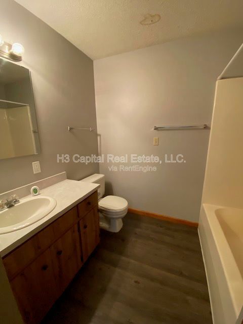 Foto del edificio - 806 Olive St