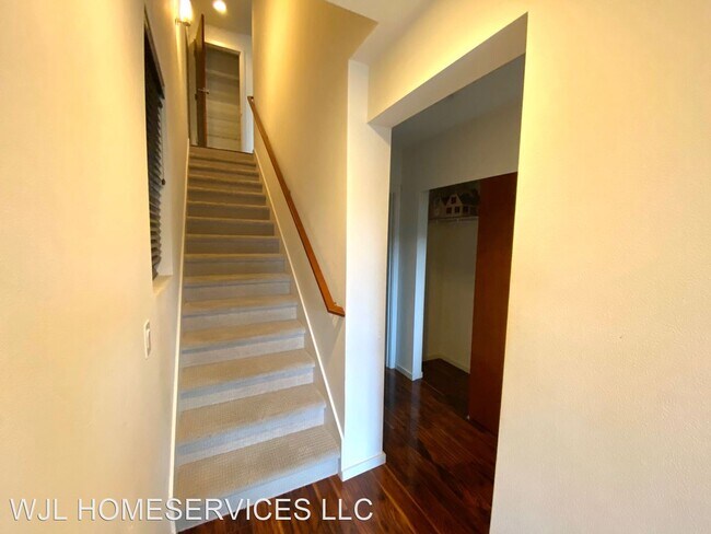 Building Photo - 2 br, 2 bath House - 14312 Midvale Ave N