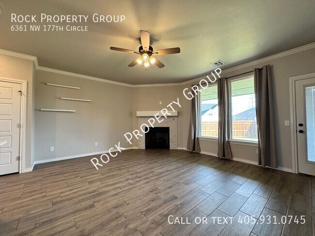 Foto del edificio - 6361 NW 177th Cir