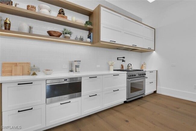 Building Photo - 201 8th St S