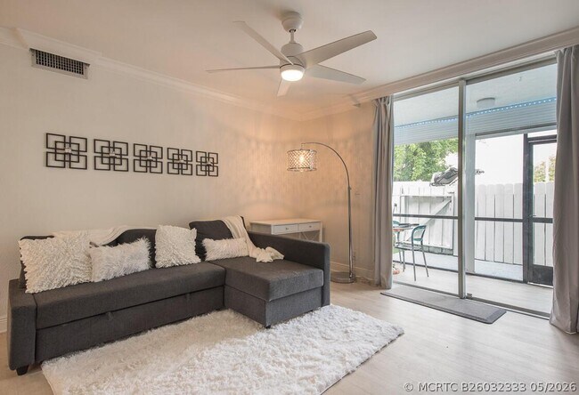 Foto del edificio - 1174 NW 13th St