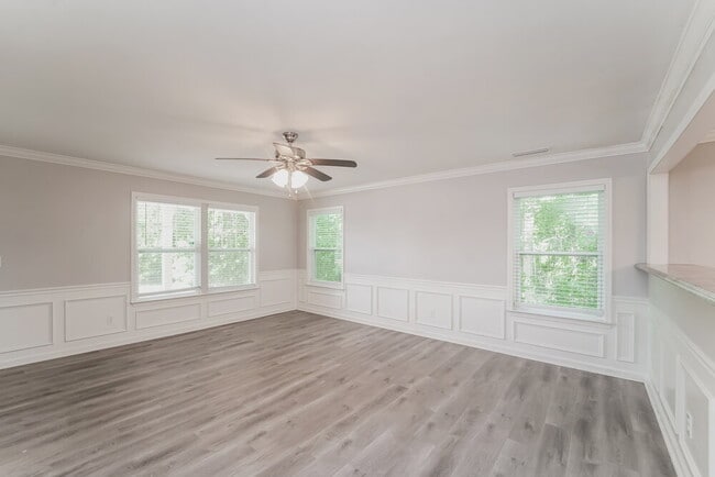Building Photo - 1088 Joselynn Drive