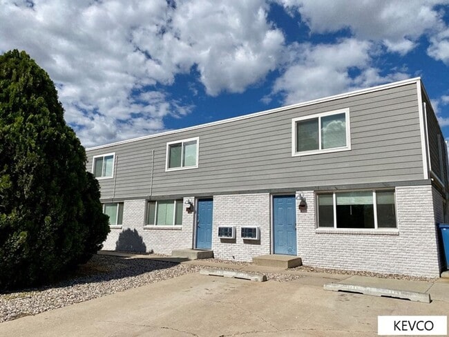 1747-1759 E 16th St - 1747-1759 E 16th St Apartment