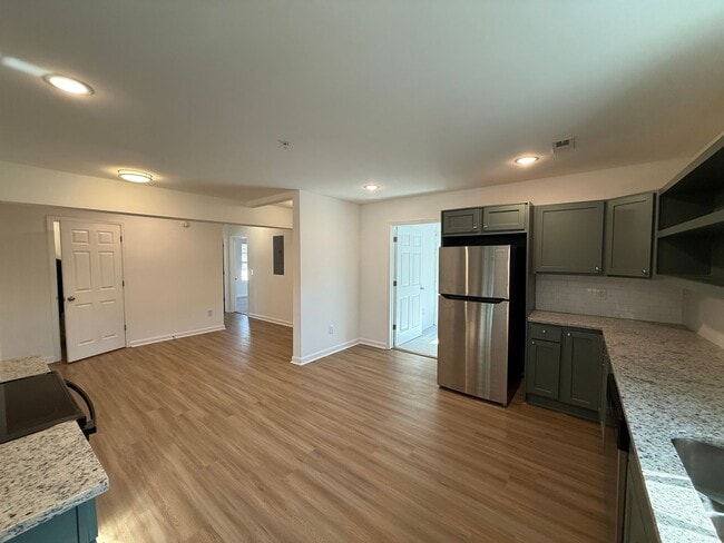 Foto del edificio - Apartment Home for Rent in Scottsboro, AL!!