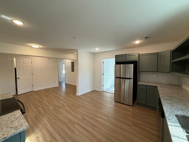 Building Photo - Apartment Home for Rent in Scottsboro, AL!!