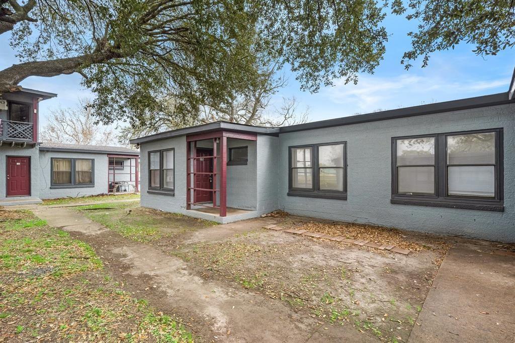 Foto principal - 834 3rd St N