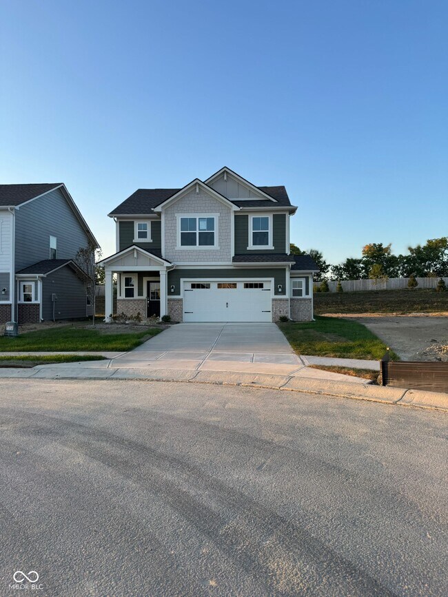Building Photo - 15370 Farrington Rd