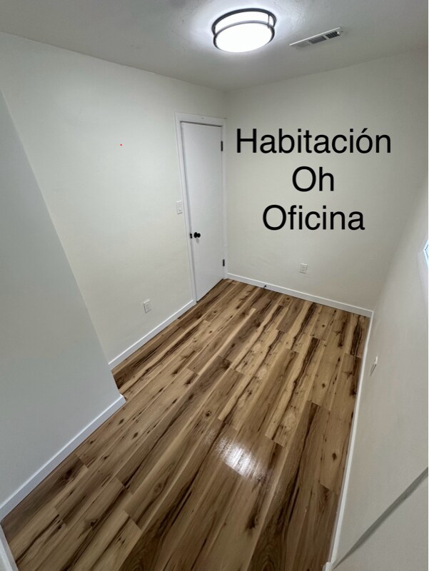 Foto del edificio - 638 Pear St