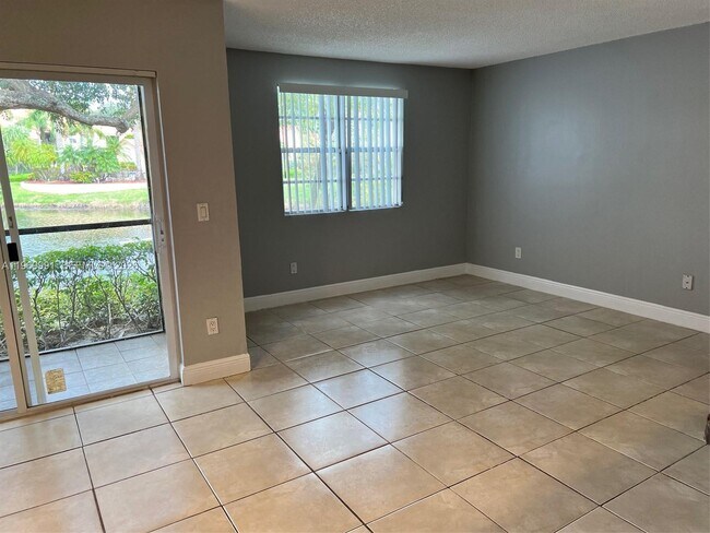 Foto del edificio - 1261 SW 46th Ave