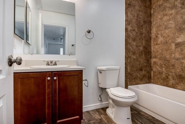 Building Photo - Beautiful Single Family Home for Rent in S...