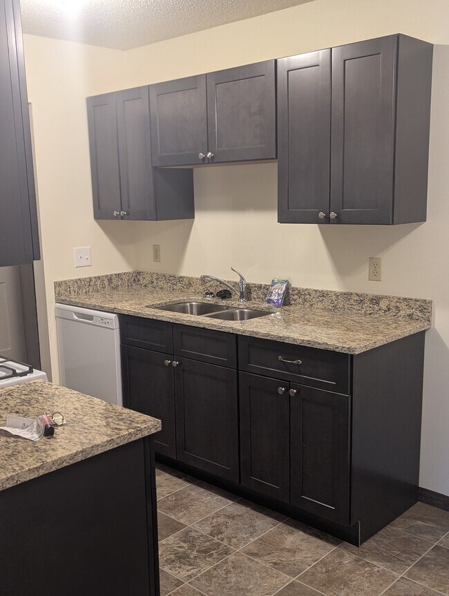 Building Photo - Wright Way Property
