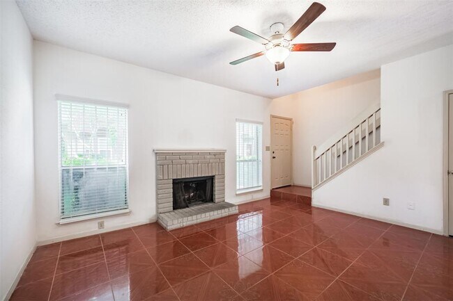 Foto del edificio - 12500 Brookglade Cir