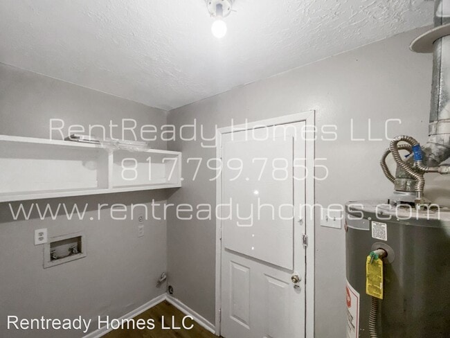 Building Photo - 3 br, 2 bath House - 1118 Bittle Ln