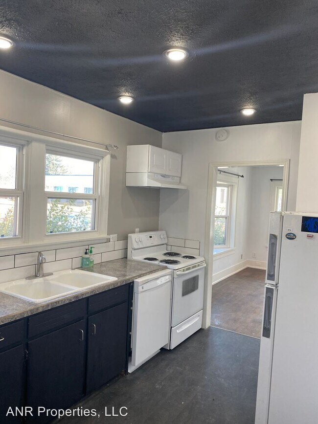 Foto del edificio - 3 br, 2 bath Apartment - 1256 E. Clark