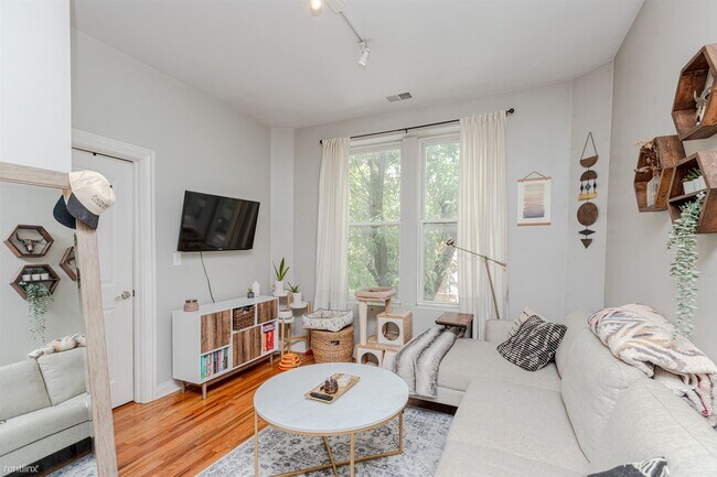 Foto del edificio - 2 br, 1 bath Condo - 2341 W Montana St