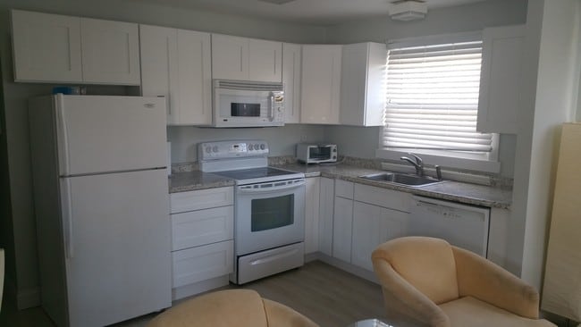 Kitchen - 9609 Ventnor Ave